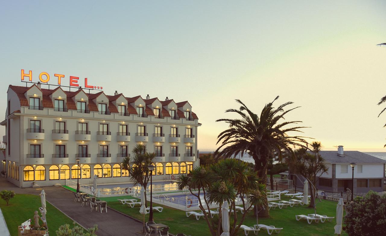 Hotel Restaurante Glasgow Villadesuso Exterior photo