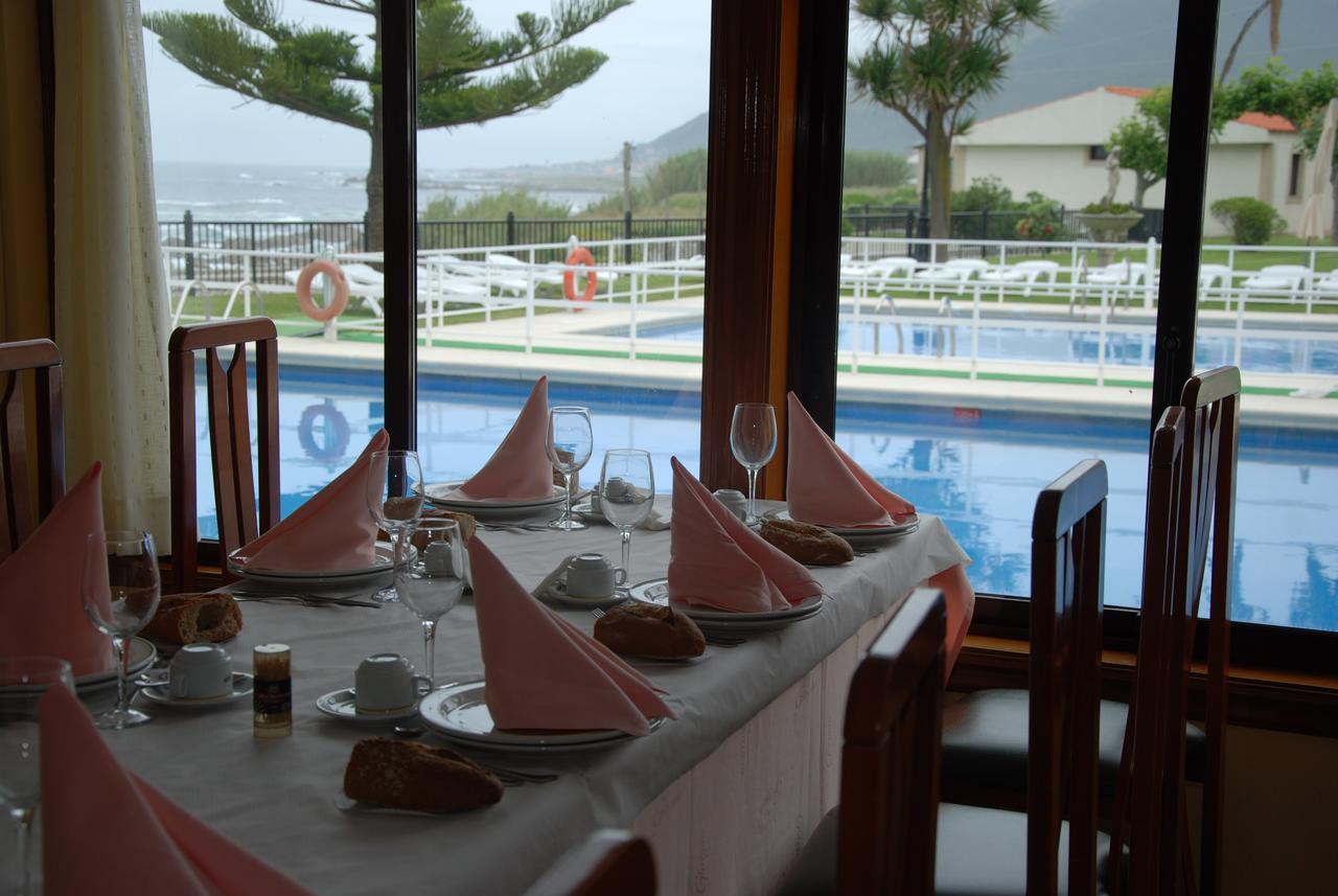 Hotel Restaurante Glasgow Villadesuso Exterior photo
